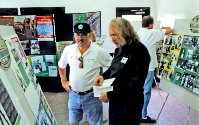 Joe Gianna (Left), and Paul Thompson (1998 reunion)
Photo by Frans Rood
Keywords: 1998