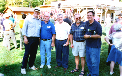 (L-R): Frans Rood, Fred Lombard, Ian Cruickshank, Mark Wicken, Dave Johns (1998)
Photo by Frans Rood
Keywords: 1998