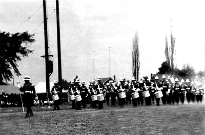 Royal Hamilton Light Infantry Bugle Band (Dufferin Race Track, 1955)
Photo submitted by Phil Hennings
Keywords: 1955