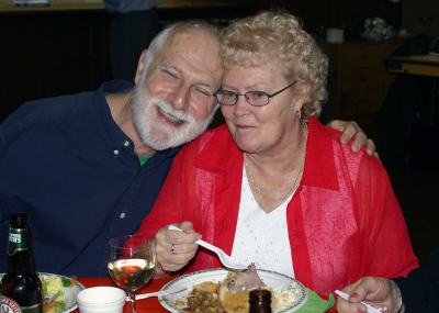 Bob Carell & Josie Chong (Belated Christmas party, Jan. 2008)
Photo by Tom Mellors
Keywords: 2008