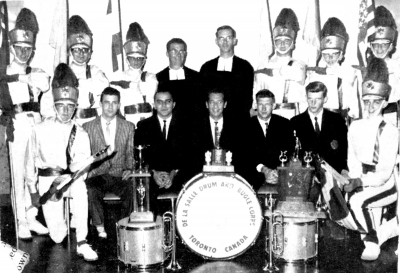 Del's guard with the guard trophy (Probably 1961)
Keywords: 1961