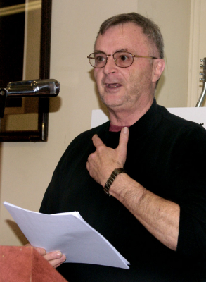 John Jones giving presentation on G.A.S. (January Party, 2008)
Photo by Tom Mellors
Keywords: 2008
