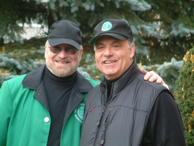 Barry Bell (L) & Joe Gianna (Oshawa, 2005)
Photo by Frank Rood
Keywords: 2005
