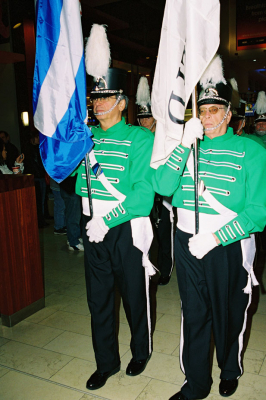 Optimists Alumni (Yorkdale Santa Claus Parade, 2007)
Photo by Eric McConachie
Keywords: 2007