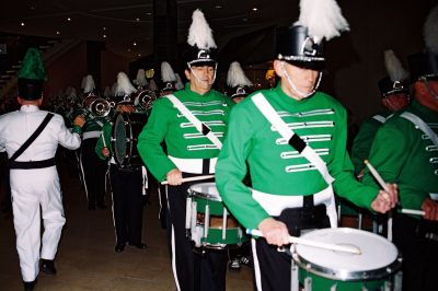 Optimists Alumni (Yorkdale Santa Claus Parade, 2007)
Photo by Eric McConachie
Keywords: 2007
