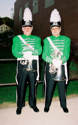 L-R: Vern Reid & Barry Bell (May, 2007)
Photo submitted by Eric McConachie
Keywords: 2007