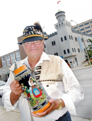 Larry Blundell with his Octoberfest stein
Photo by Peter McCusker
