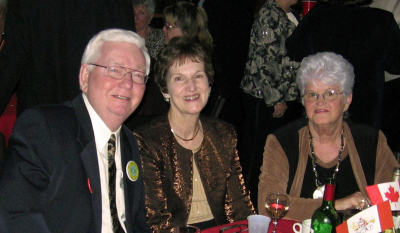 Jim & Janice Dwyer with Betty Hennings (G.A.S. 2008)
Photo by Phil Hennings
Keywords: 2008