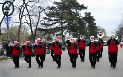 Prime Time Brass (Oakville Santa Parade, 2009)
Photo by Peter McCusker
Keywords: 2009