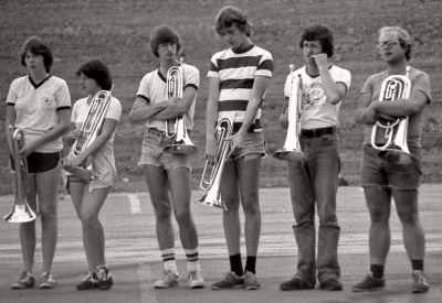 Corrie Branton, Celine Lacroix, Greg Wardle, Vic Score, Chris White, Jacques Dicaire of Seneca Optimists (1977)
Photo by Bob Carell
Keywords: 1977