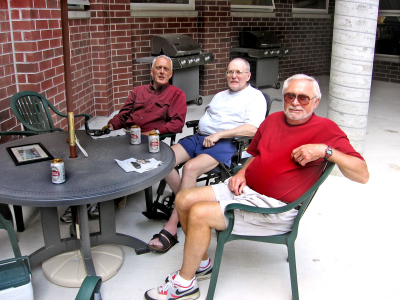 L-R: Len Perrin, Warren Mills, Henry Beben (May 2007)
Photo by Phil Hennings
Keywords: 2007