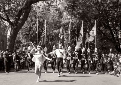 Toronto Optimists (Grape Festival Parade, St Catharines, 1960)
Photo by Don Daber
Keywords: 1960