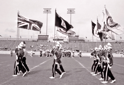Toronto Optimists' Colour Guard (Nationals, Hamilton, 1960)
Photo by Don Daber
Keywords: 1960