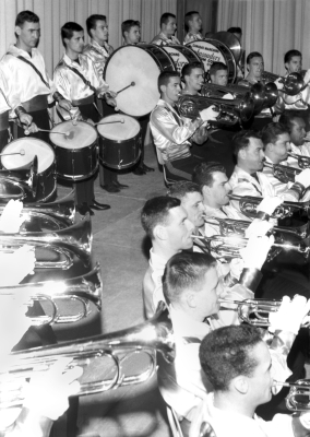 Ambassadors (Indoor show, 1964)
Photo by Don Daber
Keywords: 1964