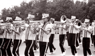 Toronto Optimists wearing summer parade tops (St Jerome, QC, 1964)
Photo by Don Daber
Keywords: 1964