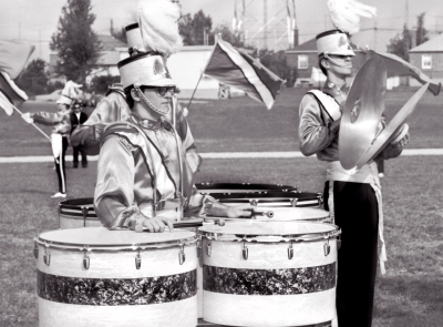 John Davidson? on triple bass and John Rood (?) on cymbals, Toronto Optimists (1970)
Photo by Don Daber
Keywords: 1970