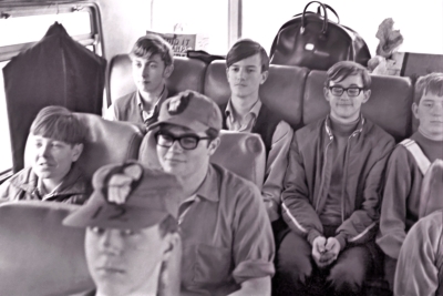 A few members of the Optimists on the bus (1970)
Photo by Don Daber
Keywords: 1970