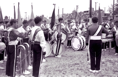 Toronto Optimists singing corps song (Woodstock, 1970)
Photo by Don Daber
Keywords: 1970