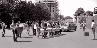 LaSalle Cadets rehearsing (HMCS Carleton at Dows Lake, Ottawa, 1973)
Photo by Eric McConachie
Keywords: 1973