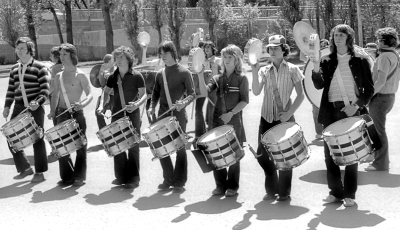 LaSalle Cadets rehearsing (HMCS Carleton at Dows Lake, Ottawa, 1973)
Photo by Eric McConachie
Keywords: 1973