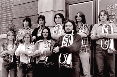 Brian Adam and friends (outside the Shriner's Temple on Lakshore, 1977)
L-R Back: Gary Swartz, Scott Andrews, Brian Adam, Ron Bell and Steve Clements
L-R Front: Chris Agnew, Jan Bell, Sandy Douglas and Rick St. Onge

Photo by Don Daber
Keywords: 1976