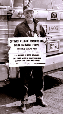 Don Daber with his BIG Membership card (1960)
Keywords: 1960
