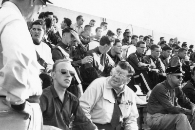 Toronto Optimists in the stands (1960)
From Colin Hedworth's collection
Keywords: 1960